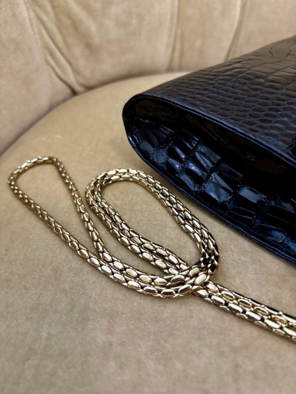 VTG Auth LANA MARKS Genuine Alligator Convertible Minaudiere Bag - Picture 5 of 8